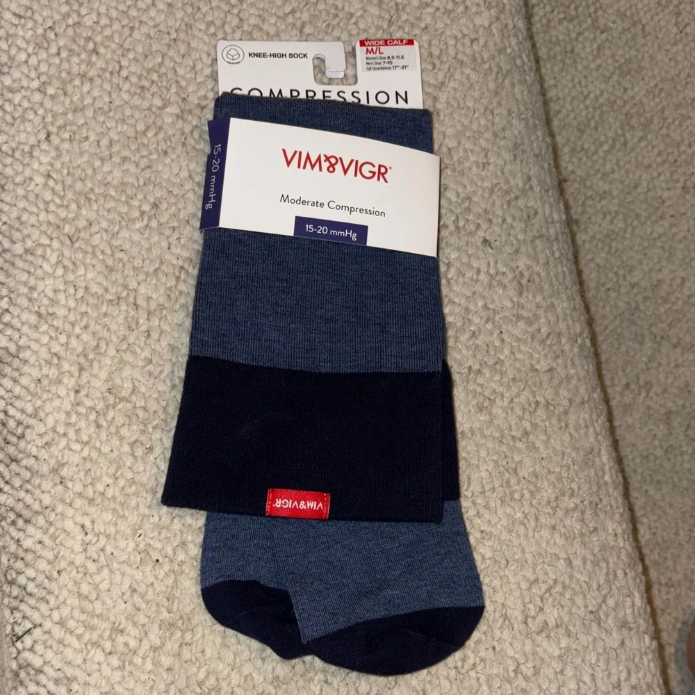 NWT VIM&VIGR Unisex Wide Calf Moderate Compression 15-20 mmHg Knee High Socks